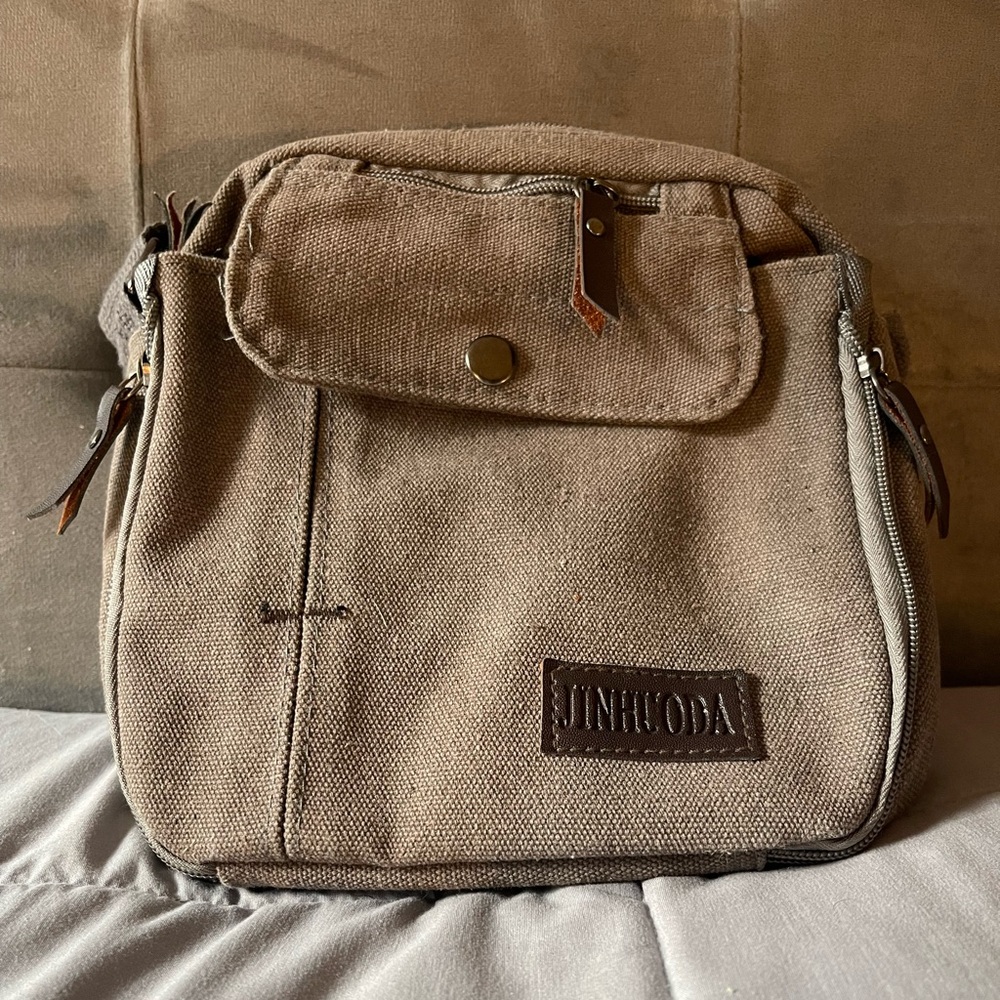 Crossbody Jinhucoda brand purse